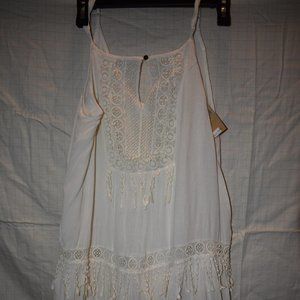 NWT American Eagle lace detail dress. Size Medium.